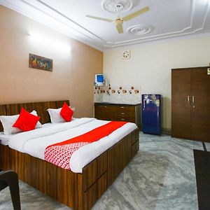 Oyo Pink City